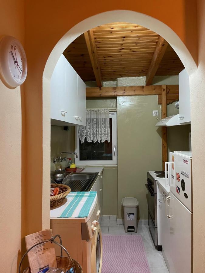 Maria'S Haus In Artemidaアパートメント エクステリア 写真