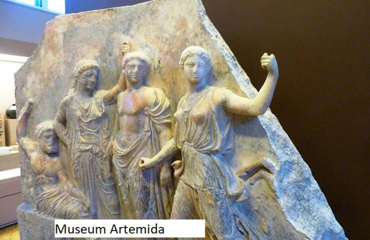 Maria'S Haus In Artemidaアパートメント エクステリア 写真